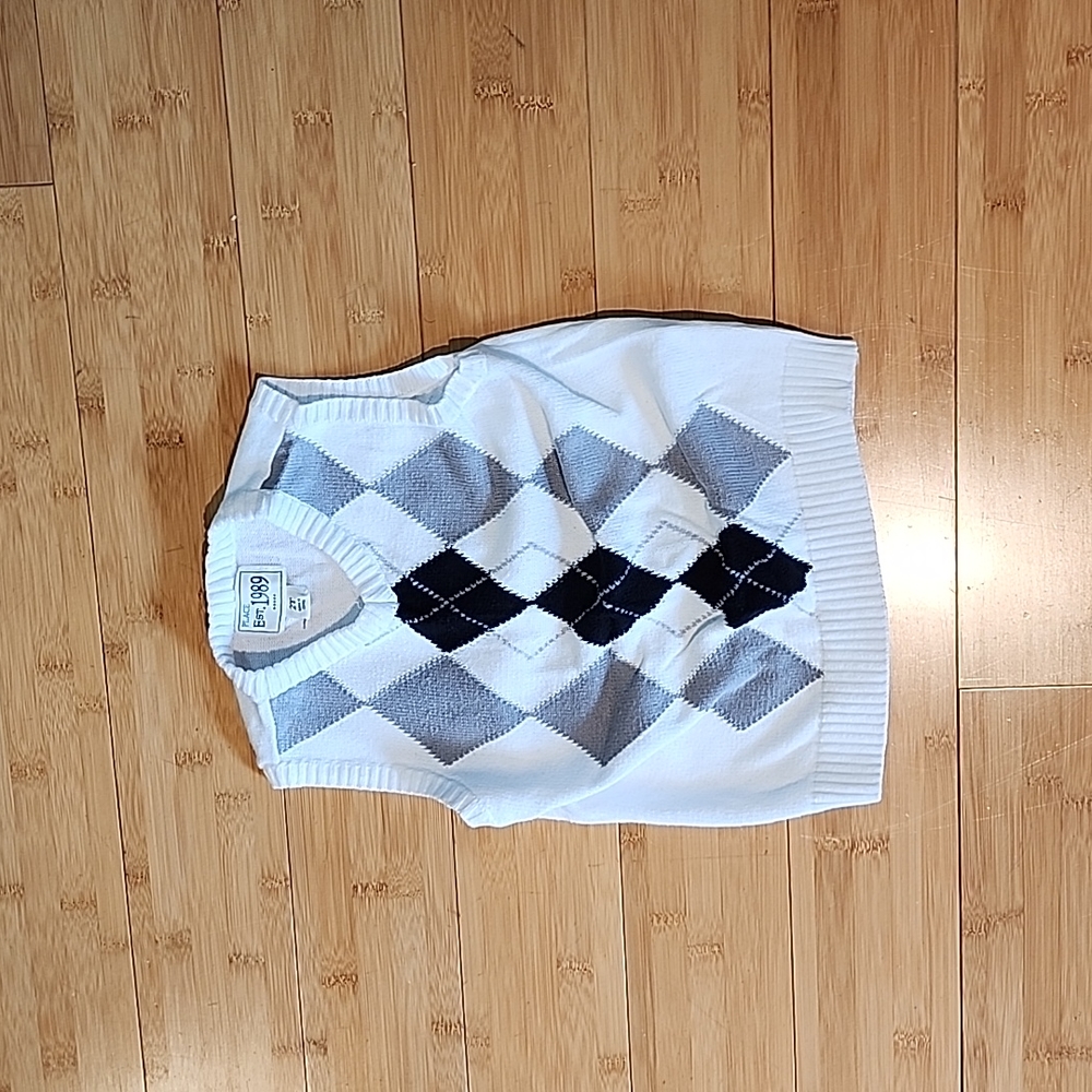V-neck sweater vest